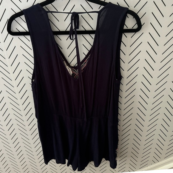 BLU PEPPER Embroidered Summer Tie Romper Sleeveless V Neck Navy Large - Picture 8 of 9